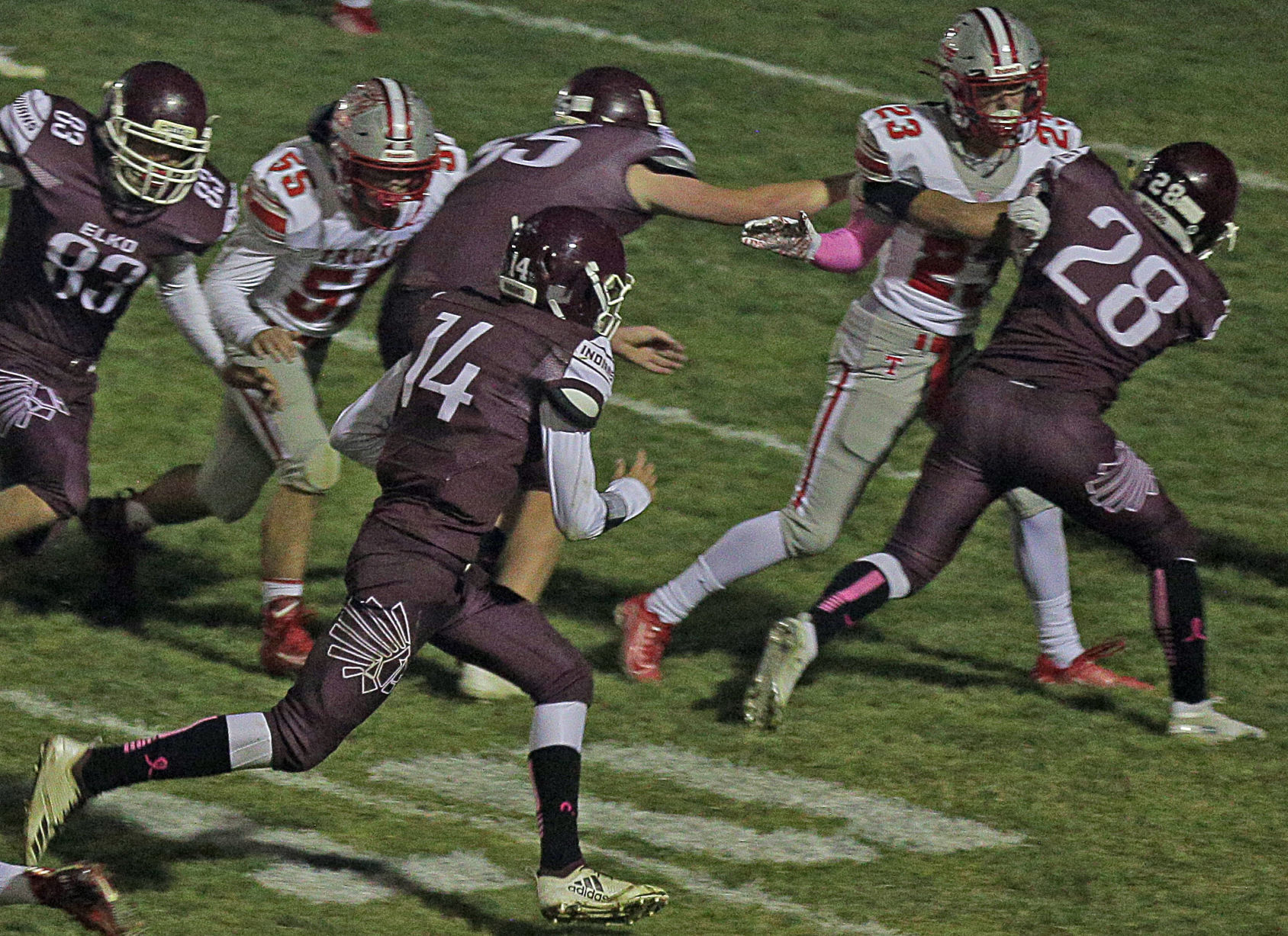 Truckee at Elko Football 12.jpg